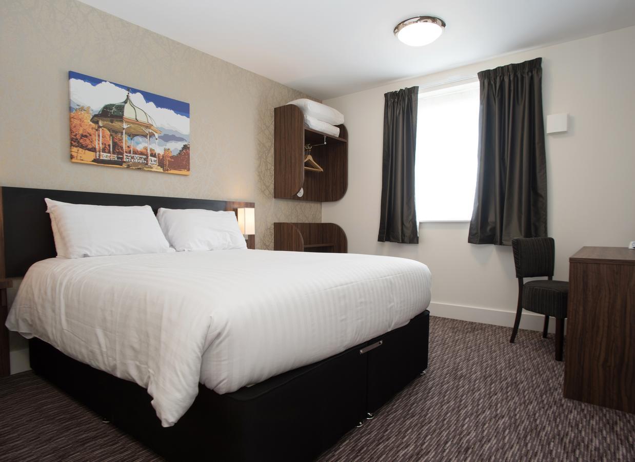 Willows, Blackburn By Marston'S Inn Bagian luar foto